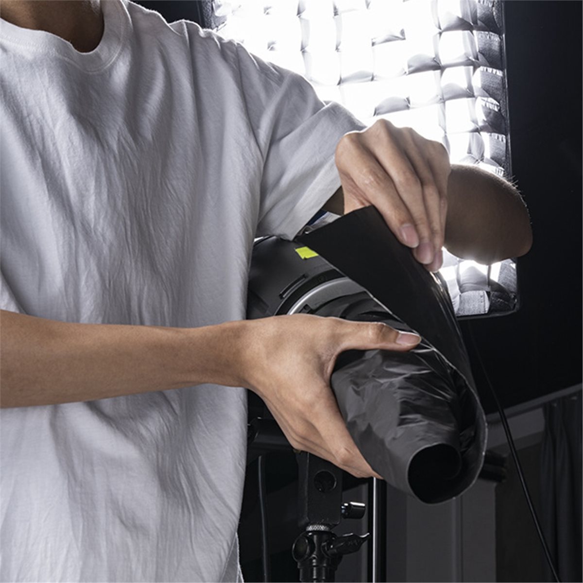 Digital Essentials Double-Side - Photography Lighting Essentials ulasan dan harga
